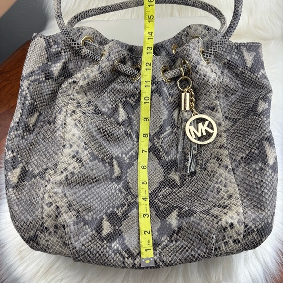 MICHAEL KORS Snake Print Shoulder Bag with Tassel Charm - Picture 10 of 12